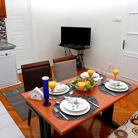 Apartment Abc *